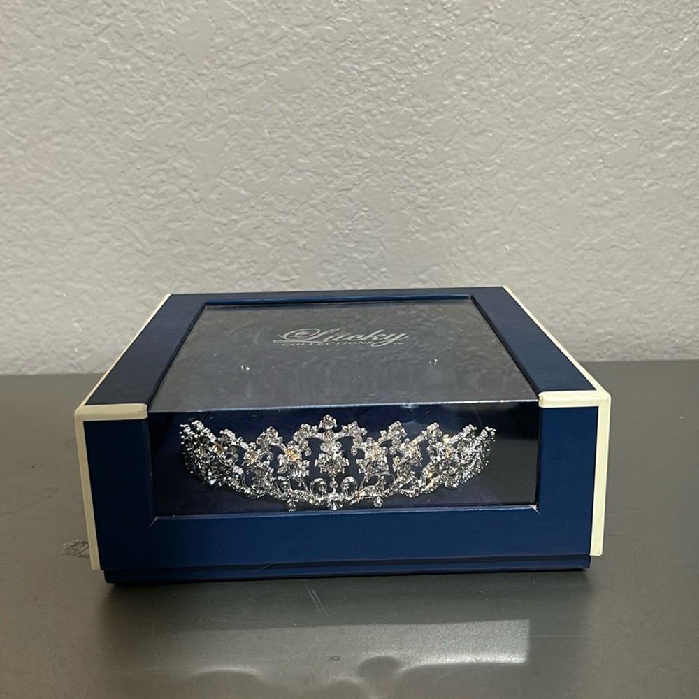 Tiara